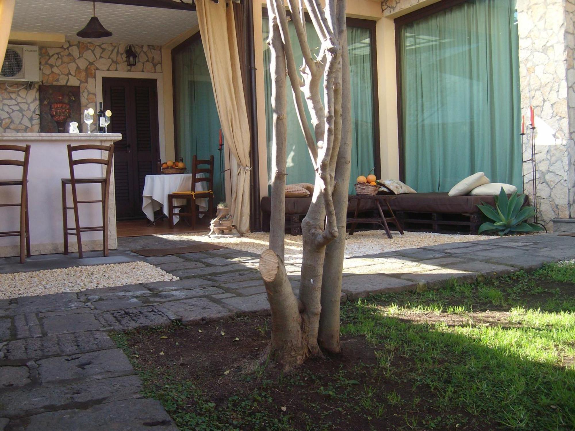 Villa Singola -Sole-Luna-Casavilladusoleil Acireale Buitenkant foto