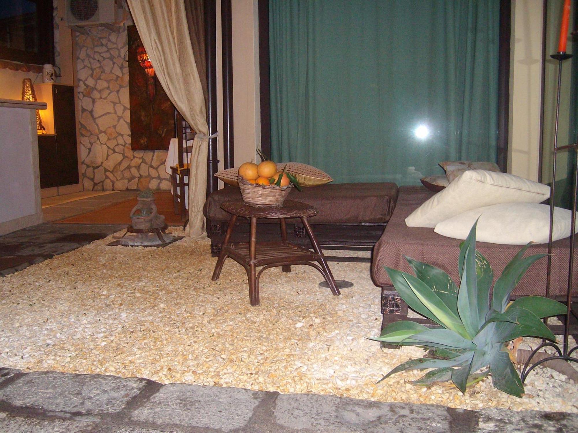 Villa Singola -Sole-Luna-Casavilladusoleil Acireale Buitenkant foto