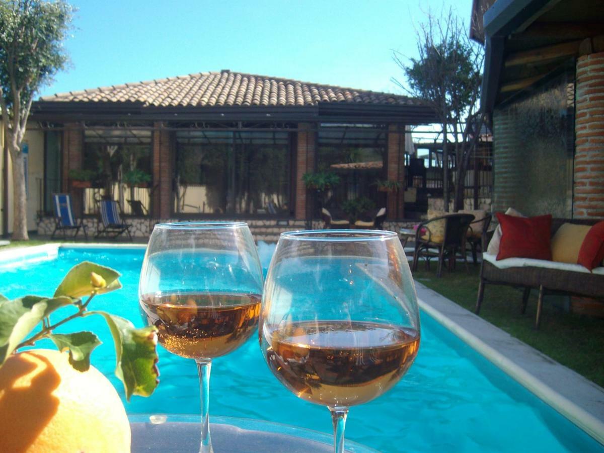 Villa Singola -Sole-Luna-Casavilladusoleil Acireale Buitenkant foto