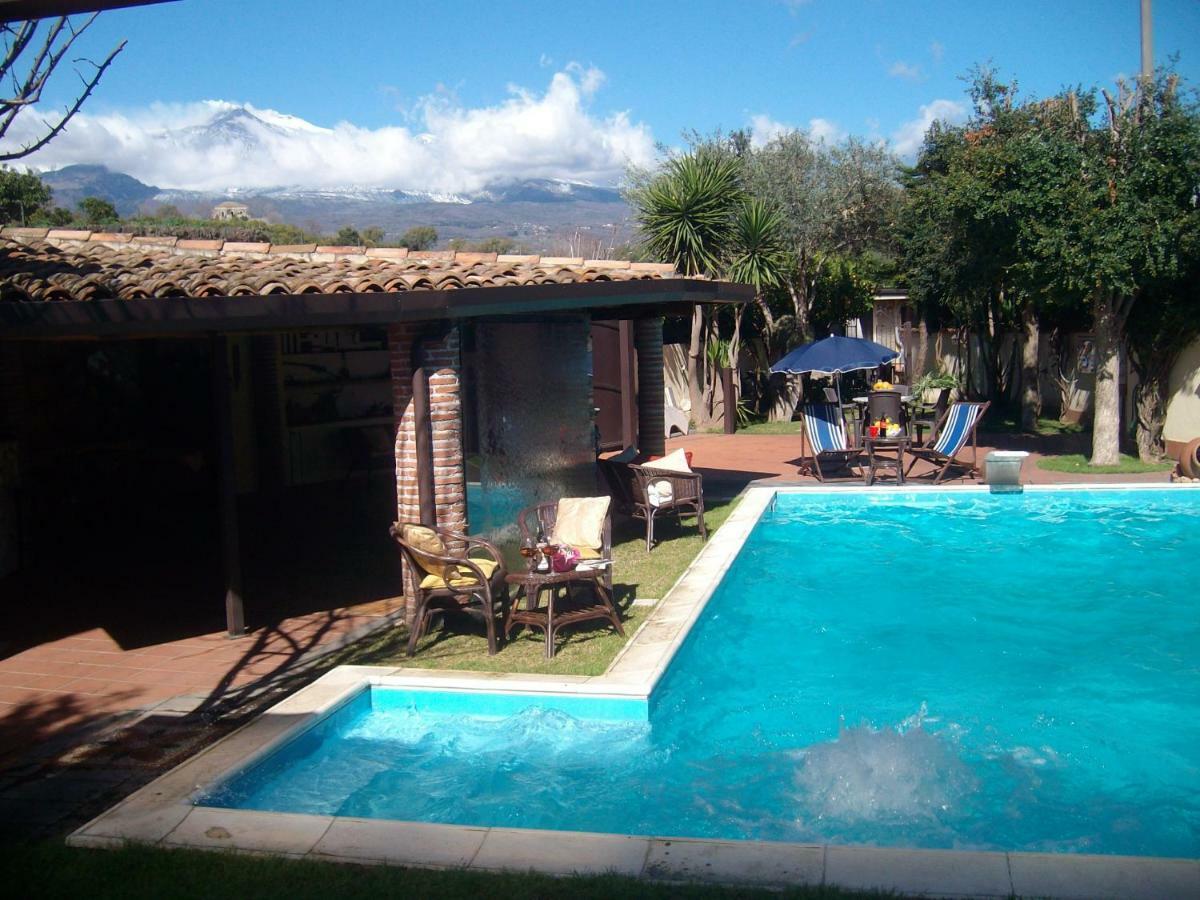 Villa Singola -Sole-Luna-Casavilladusoleil Acireale Buitenkant foto